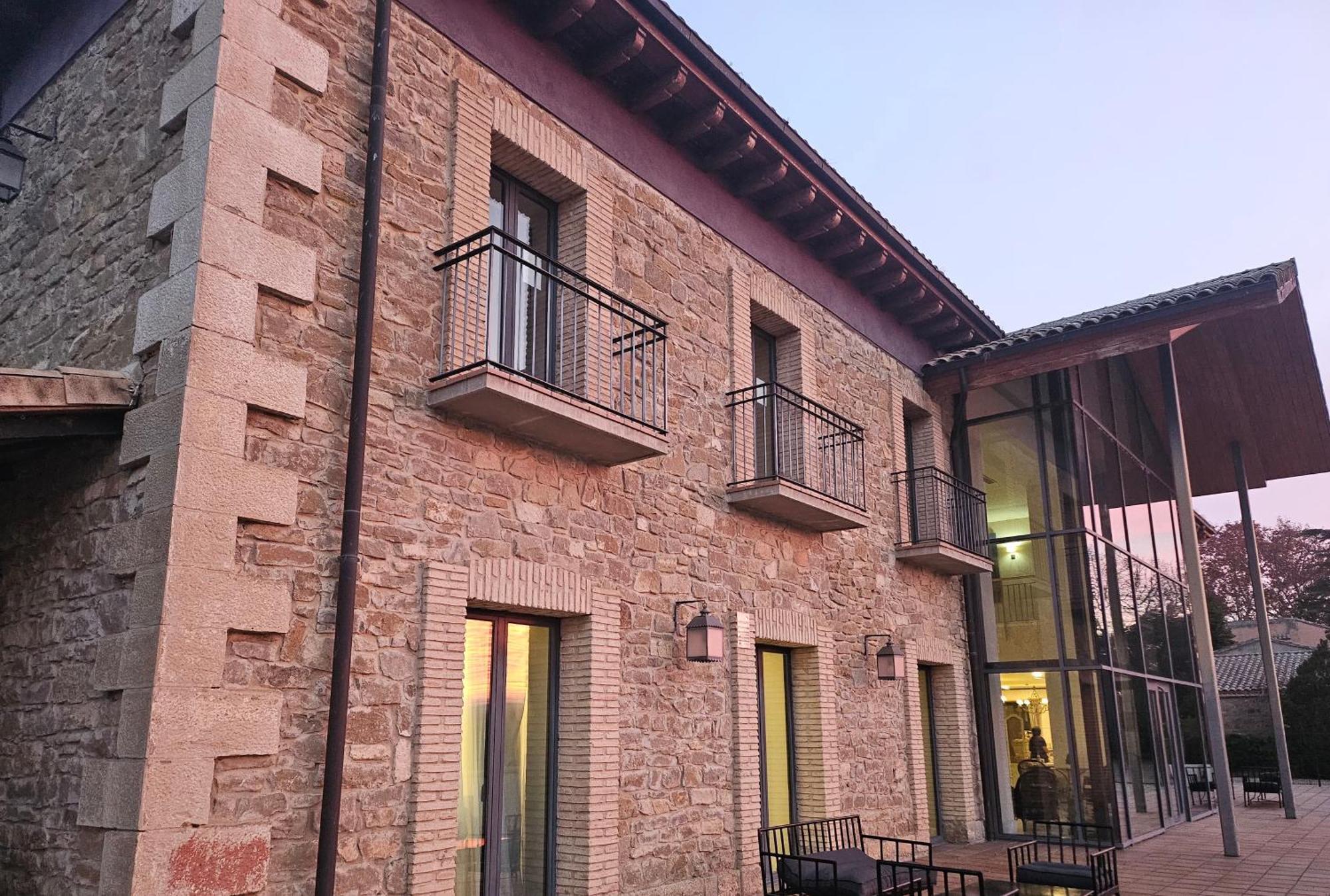 Hotel Villa Marcilla Exterior photo